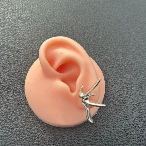 1 pair of punk silver spiked irregular shape studs earrings gothic grunge emo - Picture 5 of 7